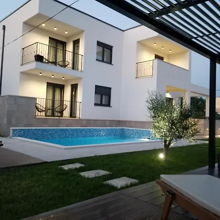 Villa Sobin Kastela Exterior photo